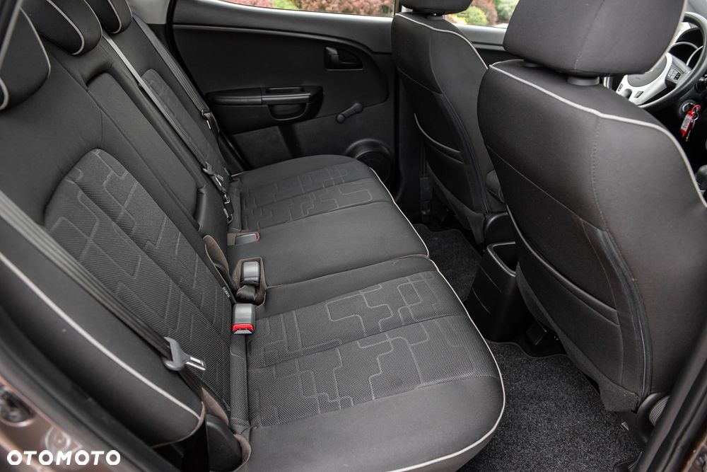 Kia Venga 1.6 CVVT Automatik Black Collection - 28