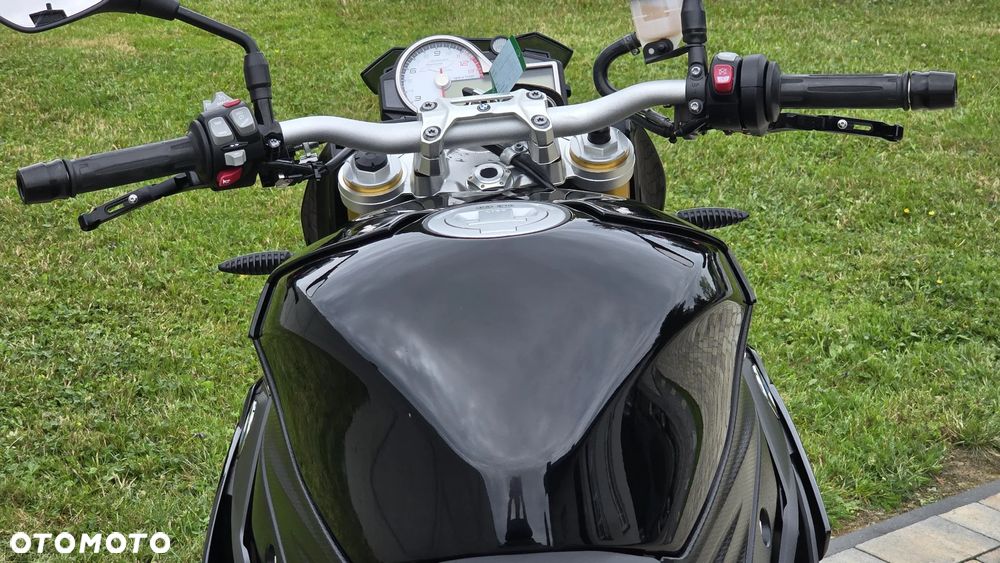 BMW S - 22