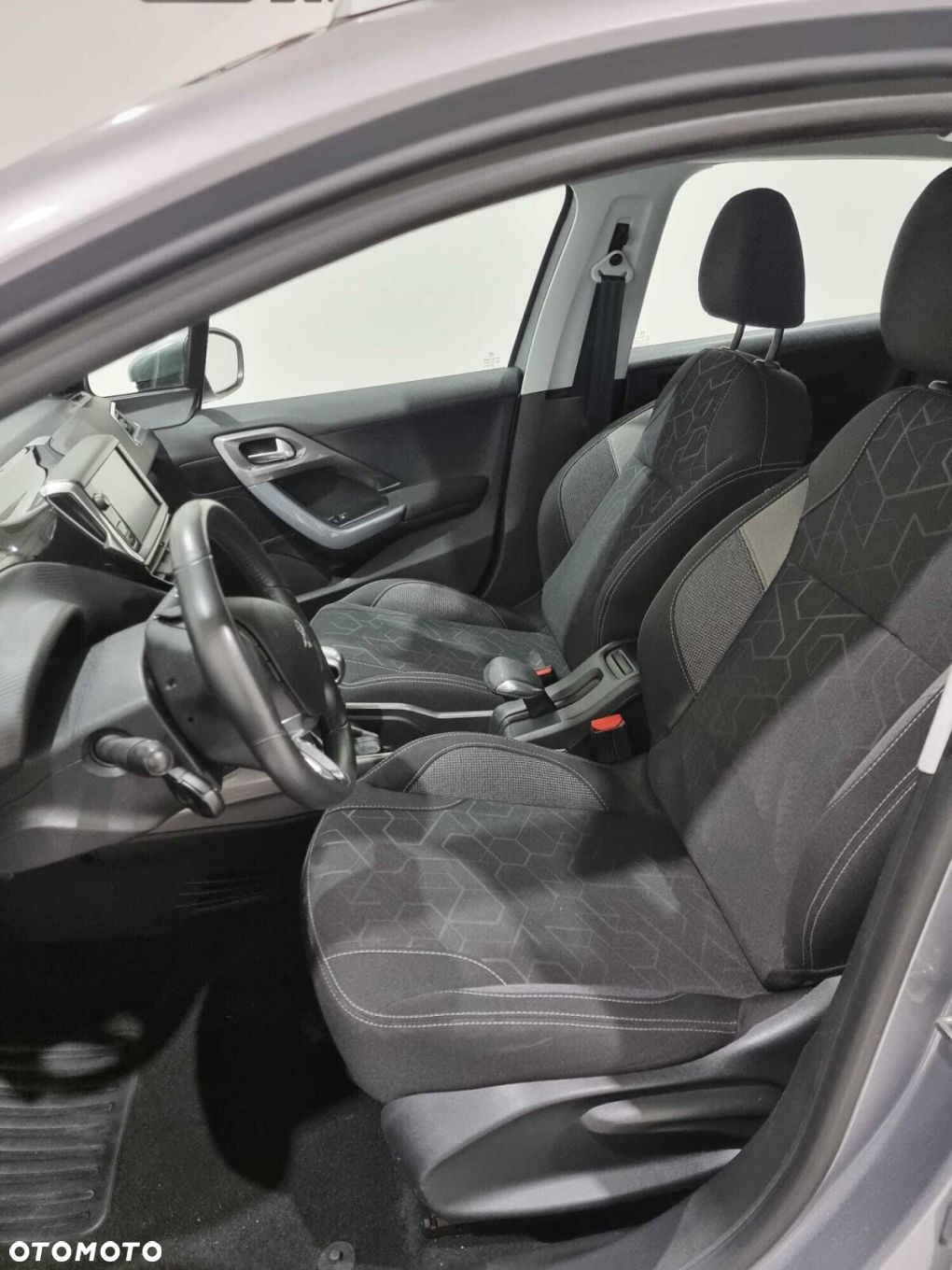 Peugeot 2008 - 19
