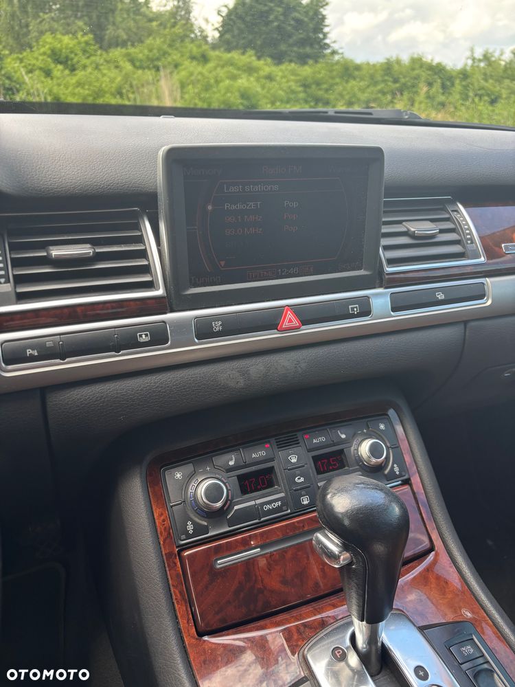 Audi A8 - 4