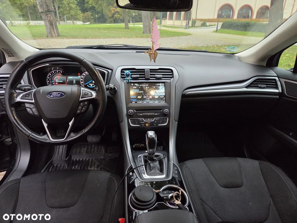 Ford Mondeo - 30