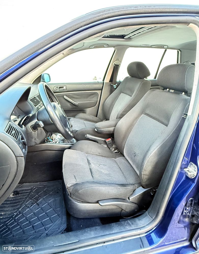 VW Golf 1.9 TDi Highline - 9