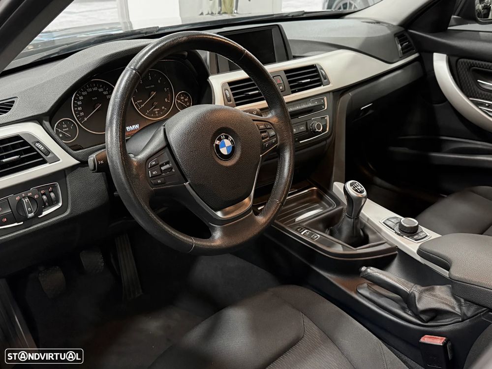 BMW 320 d Touring EfficientDynamics - 8