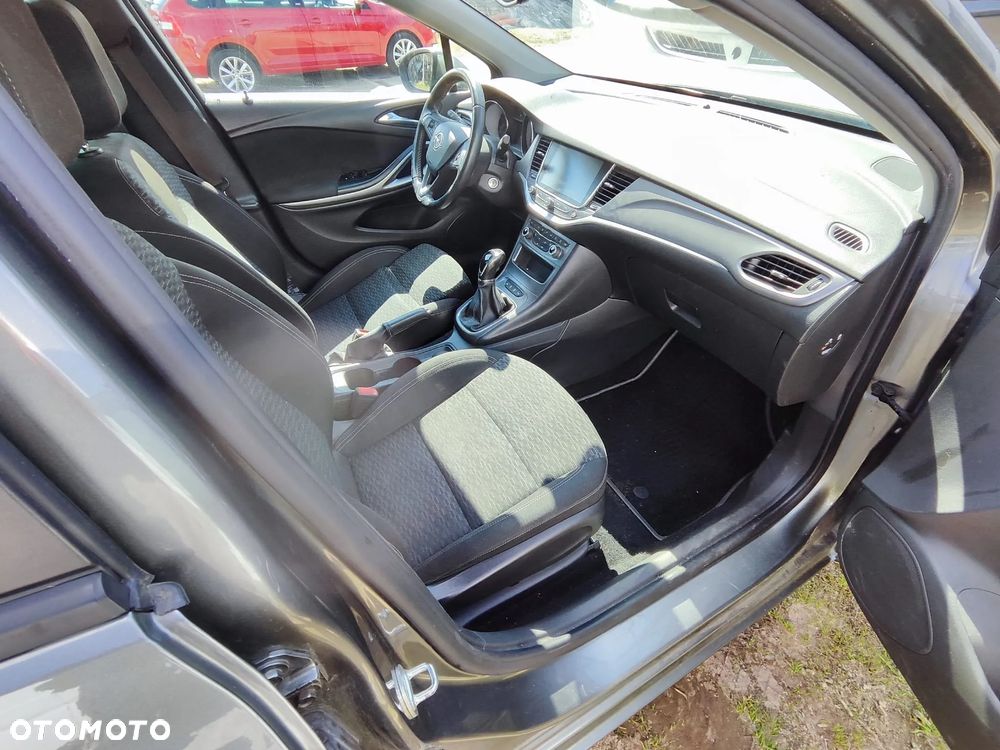 Opel Astra 1.6 D Start/Stop Dynamic - 16