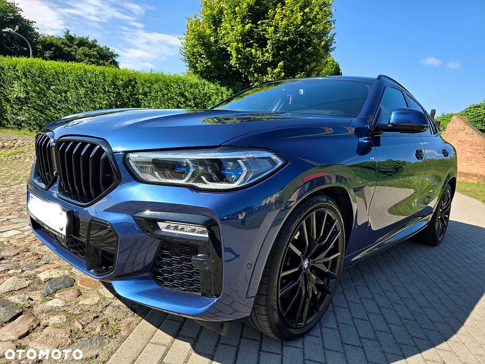 BMW X6 xDrive40d mHEV - 32