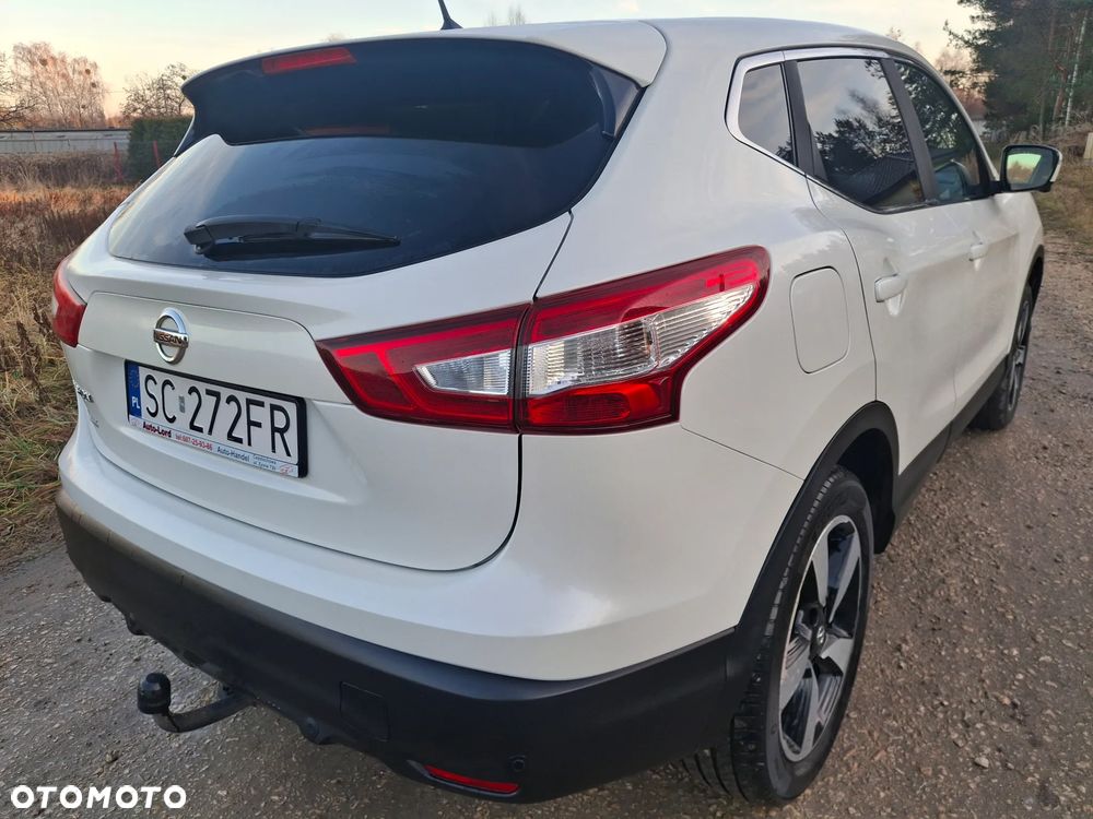 Nissan Qashqai 1.5 dCi N-Connecta - 9