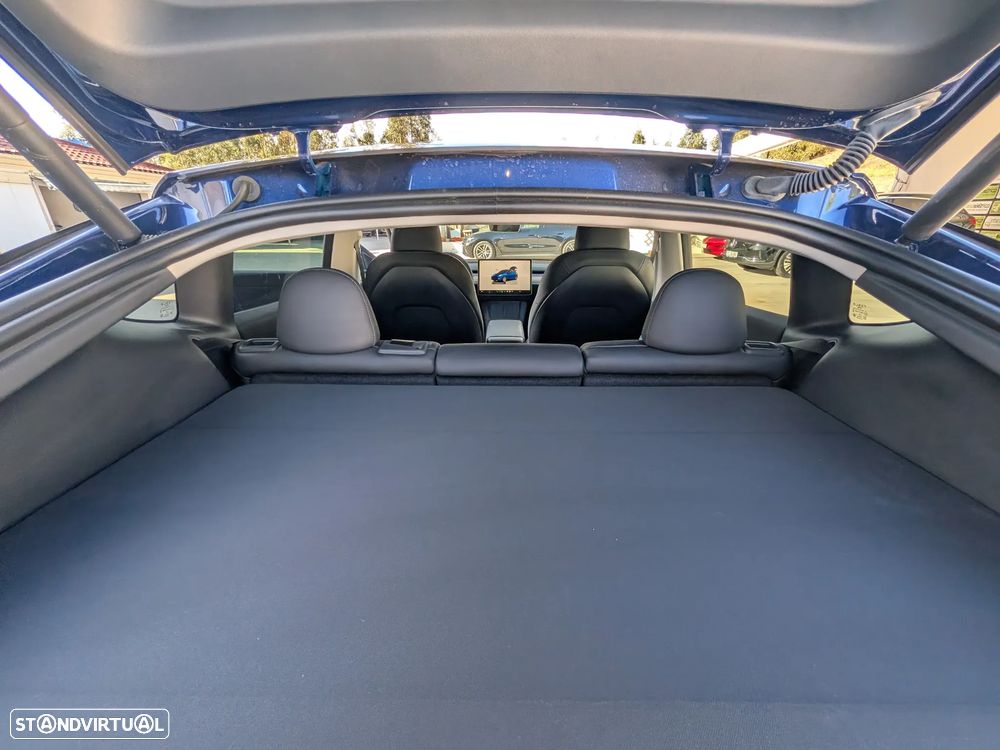Tesla Model Y Standard - 22