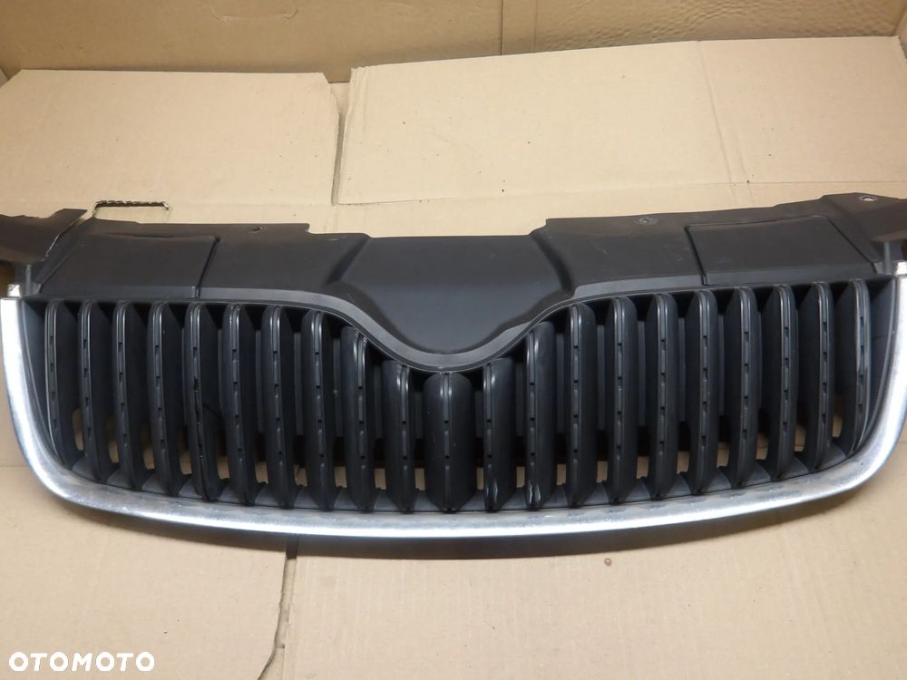 SKODA FABIA II 07-10 1.2B GRILL ATRAPA 5J0853668A - 1
