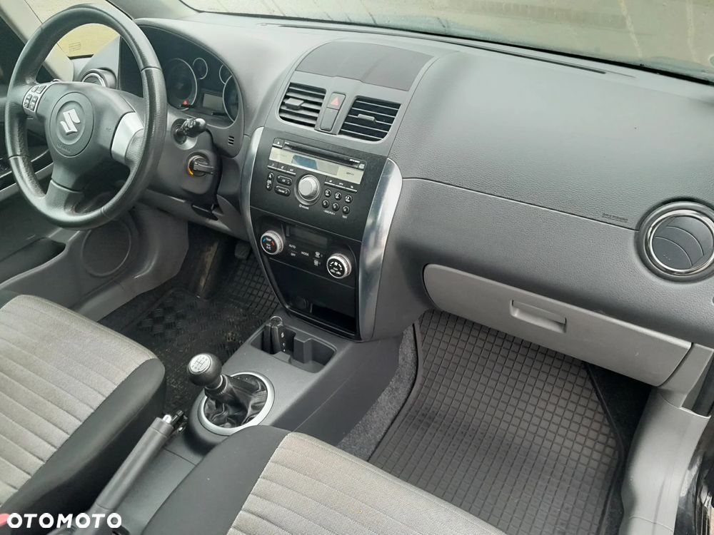 Suzuki SX4 1.6 VVT 4x2 City - 29