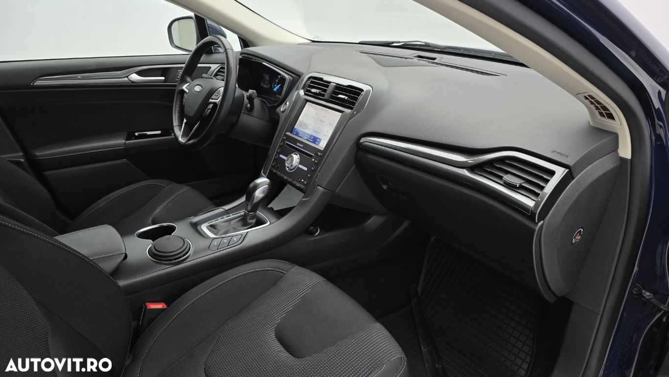Ford Mondeo 2.0 HEV Titanium - 20