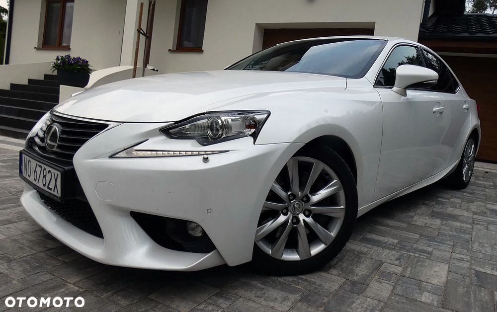 Lexus IS 200t / 300 Black - 2