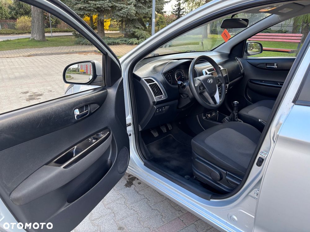 Hyundai i20 1.2 Trend - 6