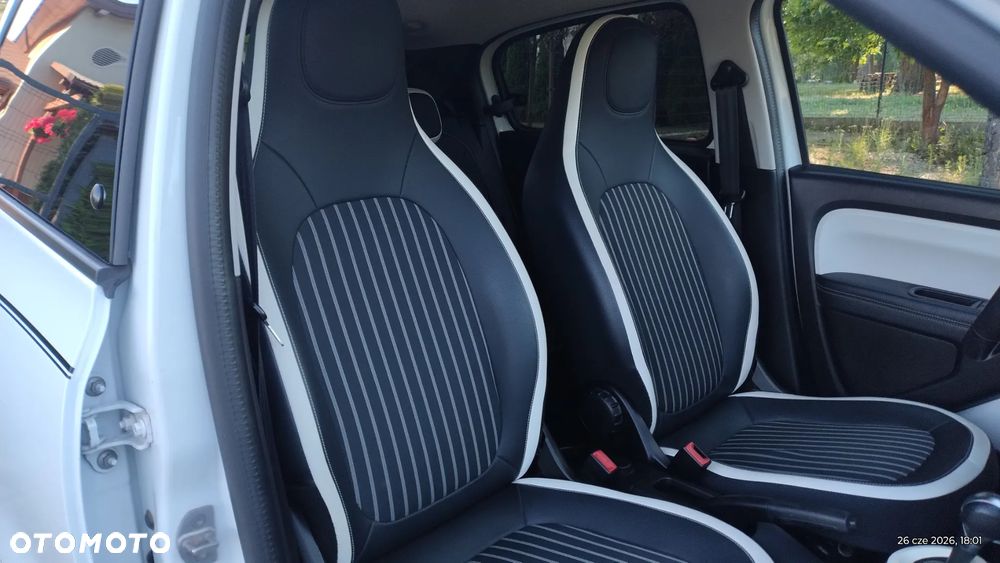 Renault Twingo TCe 90 EDC INTENS - 19