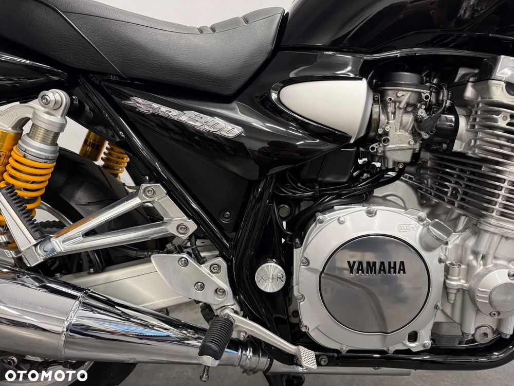 Yamaha XJR - 30