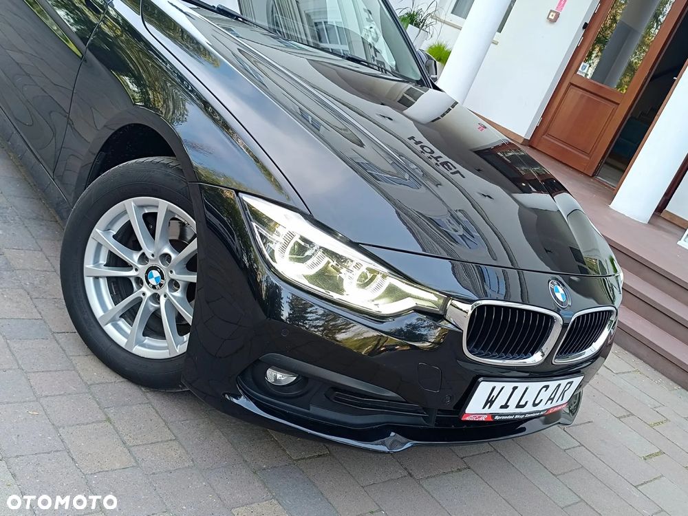 BMW Seria 3 318d DPF Edition Lifestyle - 22