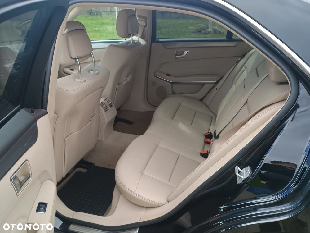 Mercedes-Benz Klasa E 220 BlueTEC BlueEFFICIENCY Edition - 9