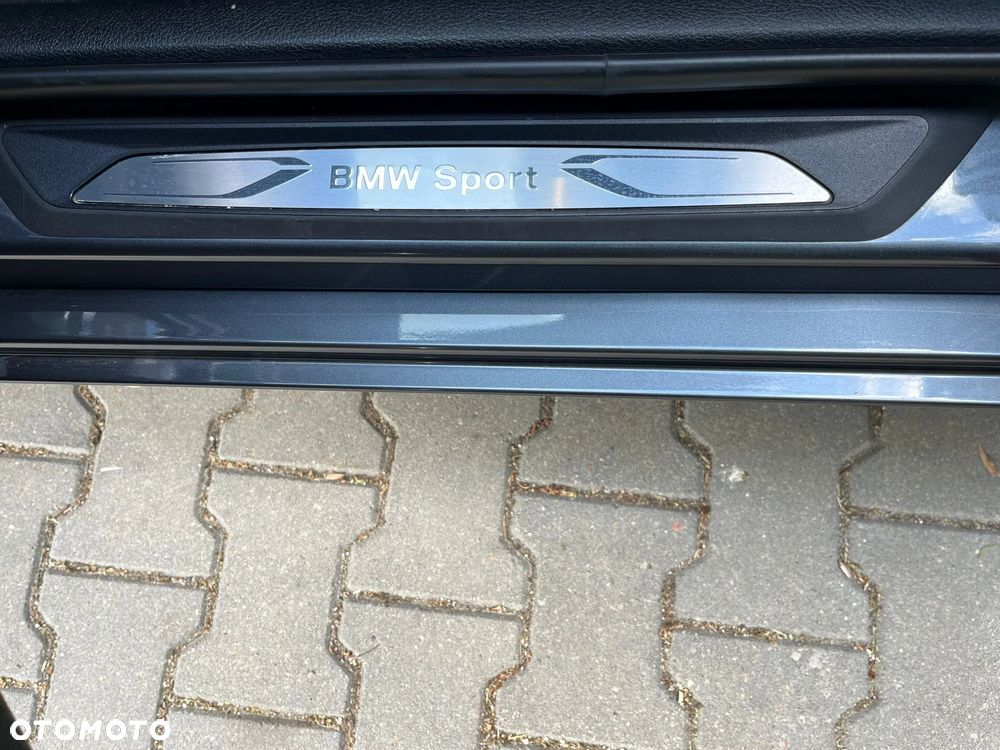 BMW Seria 2 218d - 28