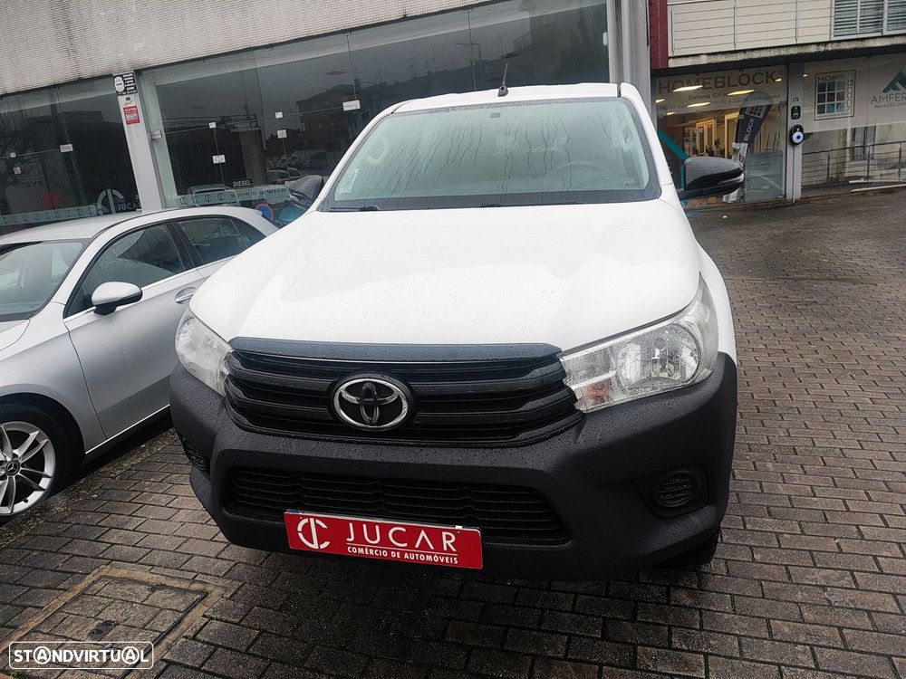Toyota Hilux 2.4 D-4D 4WD Tracker - 2