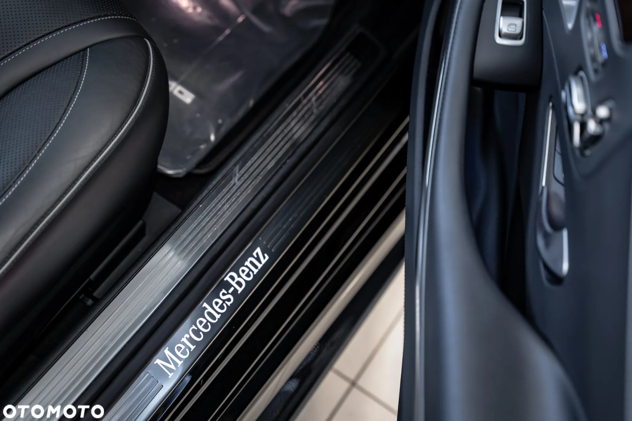 Mercedes-Benz Klasa S 500 Coupe 4Matic 9G-TRONIC - 36