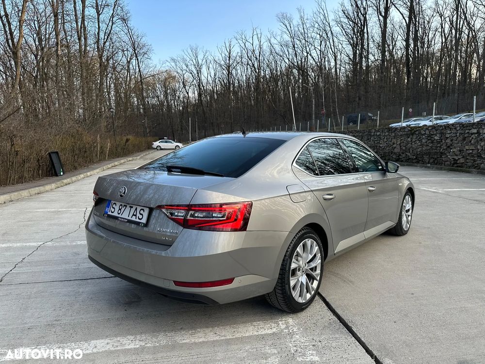 Skoda Superb 2.0 TDI DSG L&K - 4