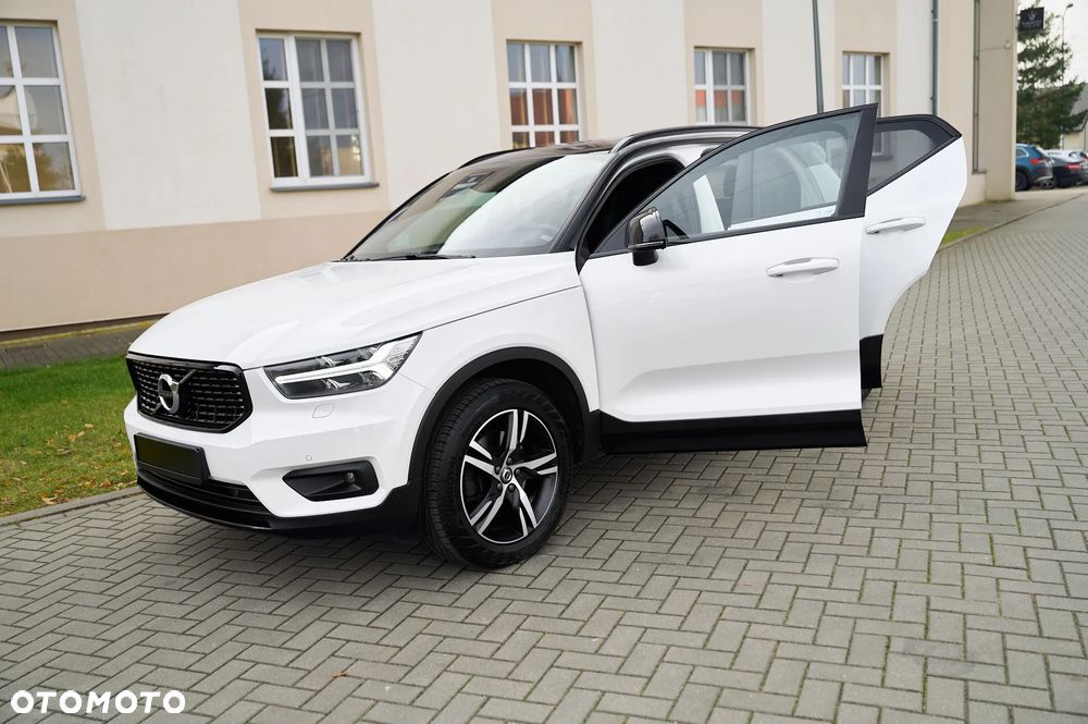 Volvo XC 40 - 23