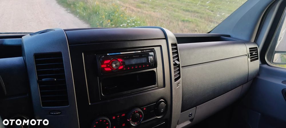 Volkswagen Crafter - 28