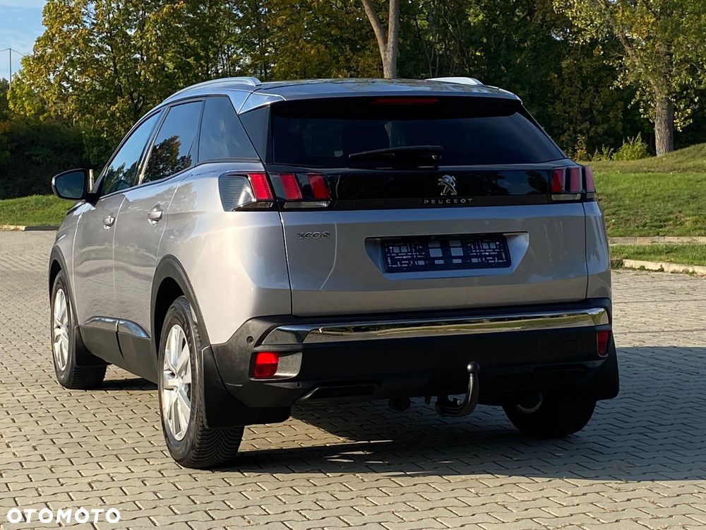 Peugeot 3008 1.5 BlueHDi Allure S&S - 11