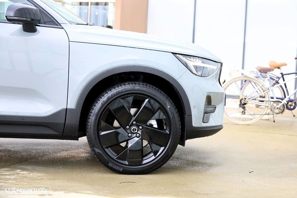 Volvo XC 40 2.0 B3 Black Edition - 5