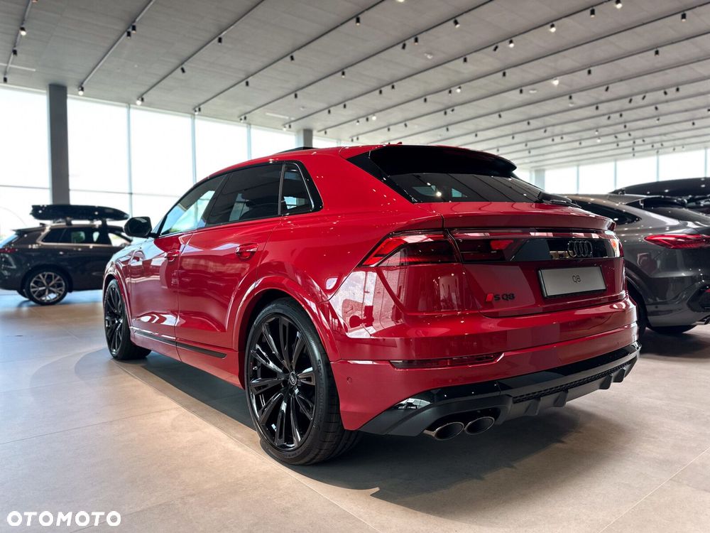 Audi SQ8 - 9