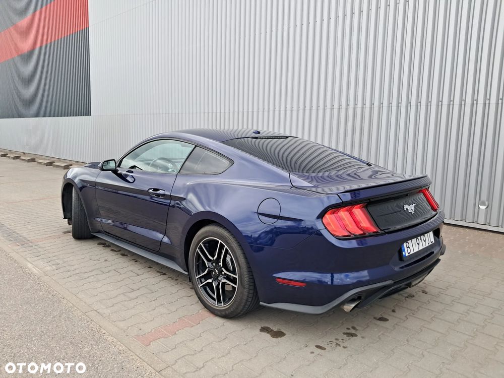 Ford Mustang 2.3 EcoBoost - 11