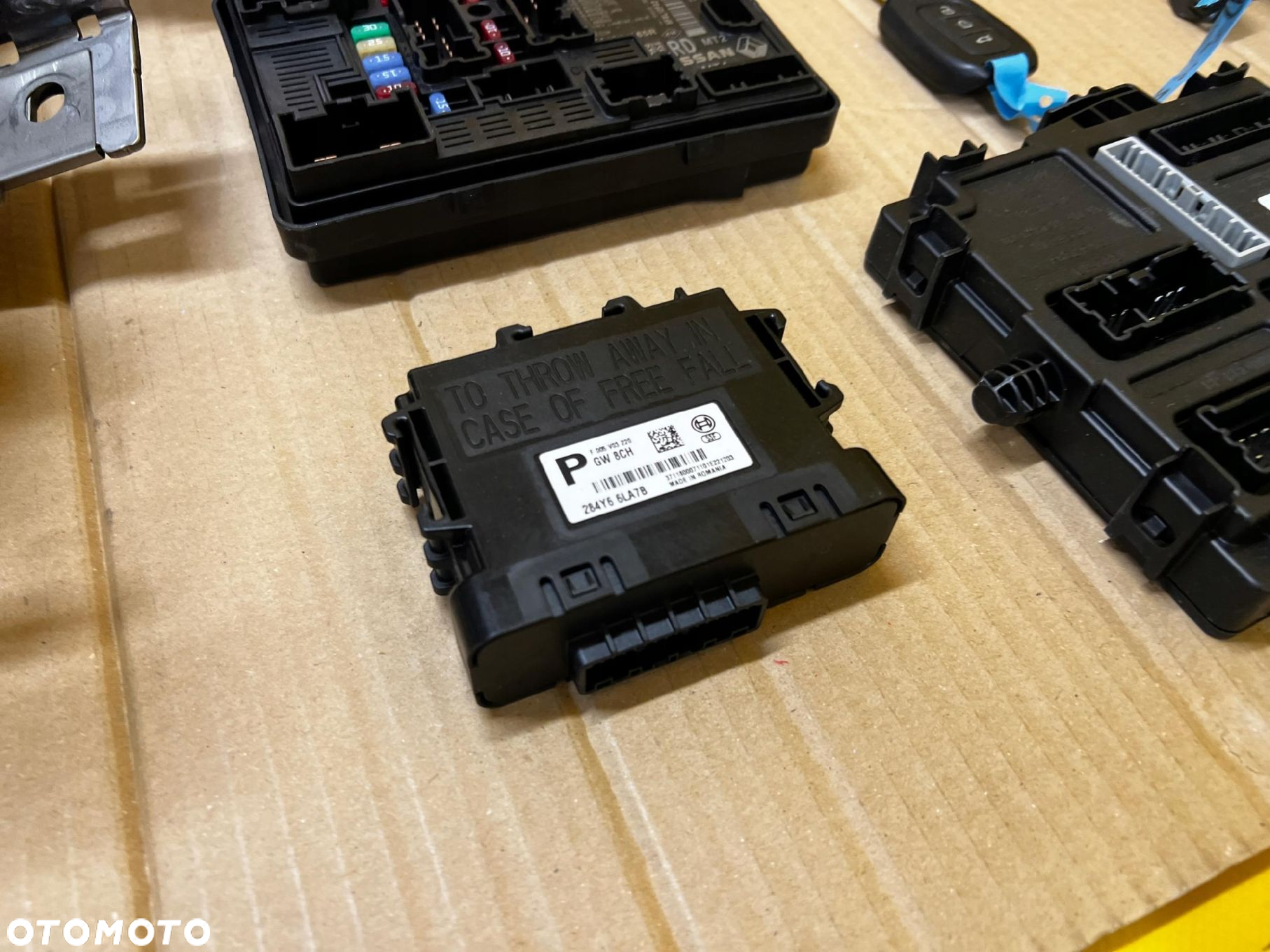 ZESTAW STARTOWY ECU BSI BCM DACIA SANDERO STEPWAY III 2023R 1.0 TCE - 4
