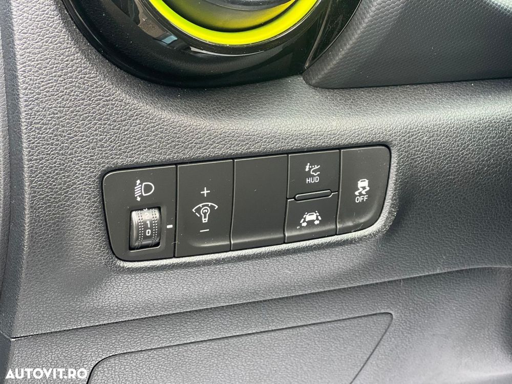 Hyundai KONA 1.6 T-GDI 4WD Aut. Luxury + - 10