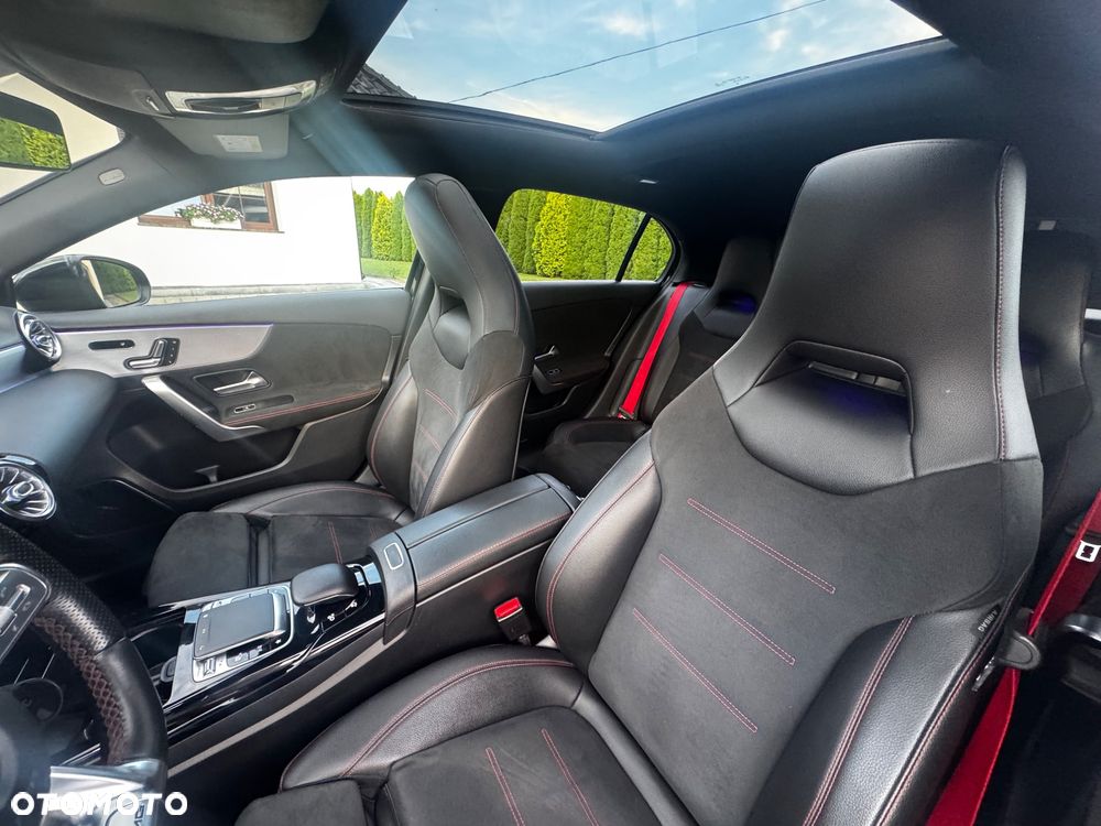 Mercedes-Benz Klasa A AMG 35 4Matic AMG Speedshift DCT 7G - 17