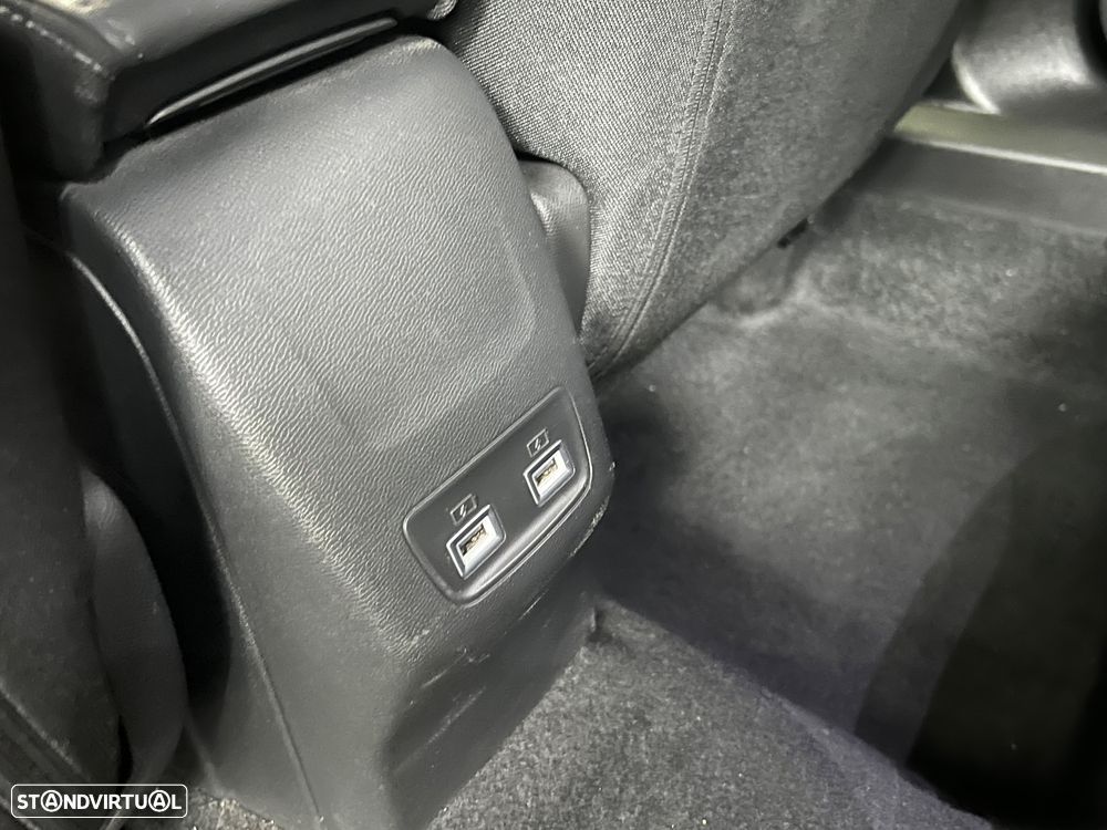 Peugeot 2008 1.2 PureTech Allure Pack EAT8 - 9