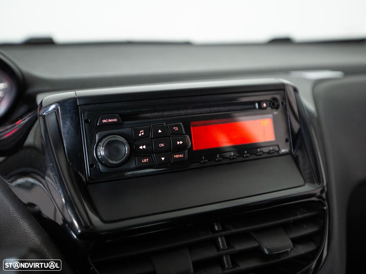 Peugeot 208 Van 1.4 HDi 1.4 c/iva - 14