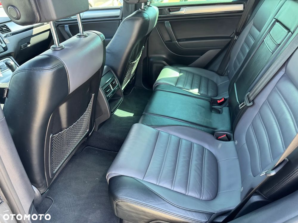 Volkswagen Touareg - 8