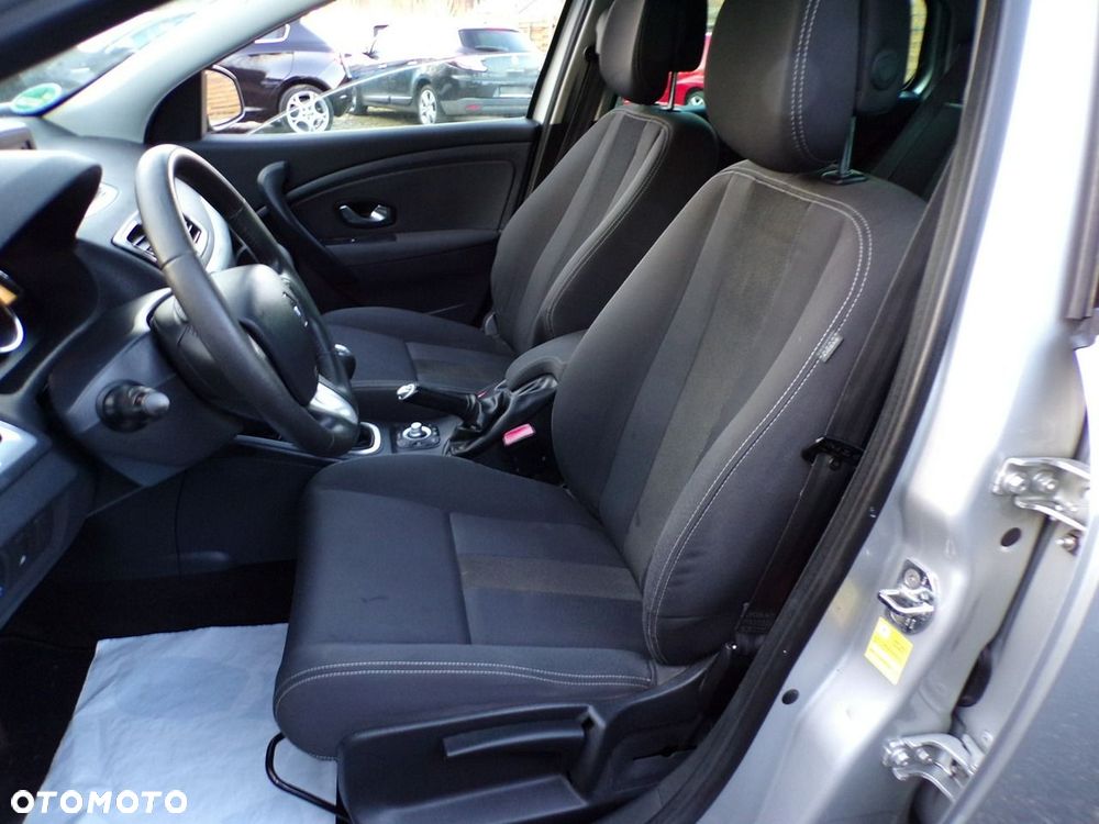 Renault Megane - 25
