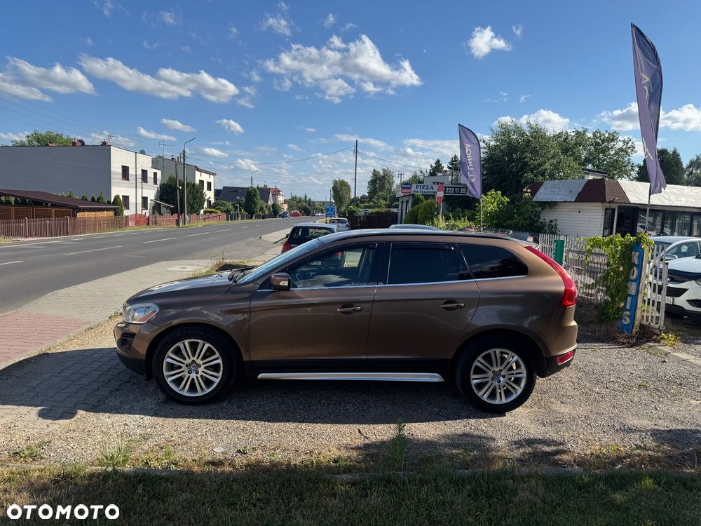 Volvo XC 60 D5 AWD Momentum - 6