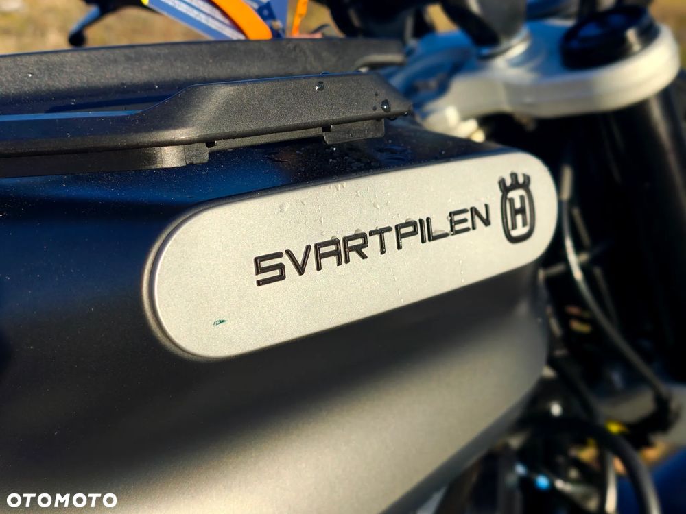 Husqvarna Svartpilen - 12