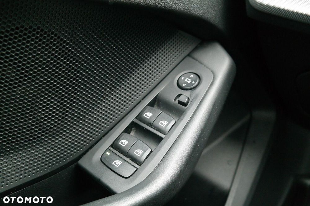 BMW Seria 1 118i Advantage - 20