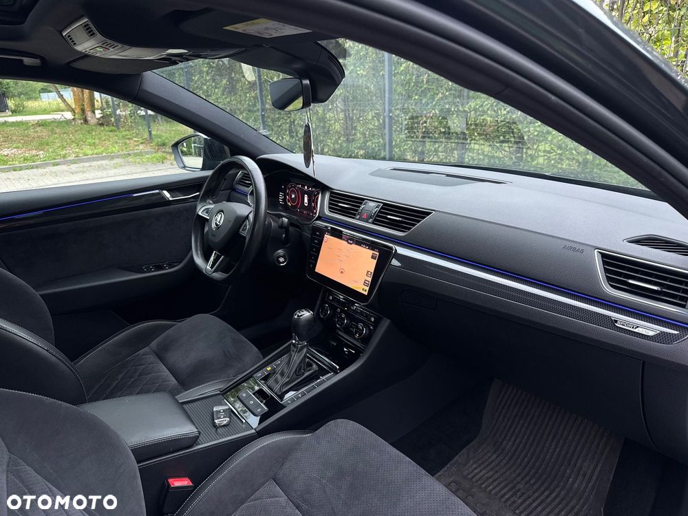 Skoda Superb 2.0 TDI 4x4 DSG Sportline - 29
