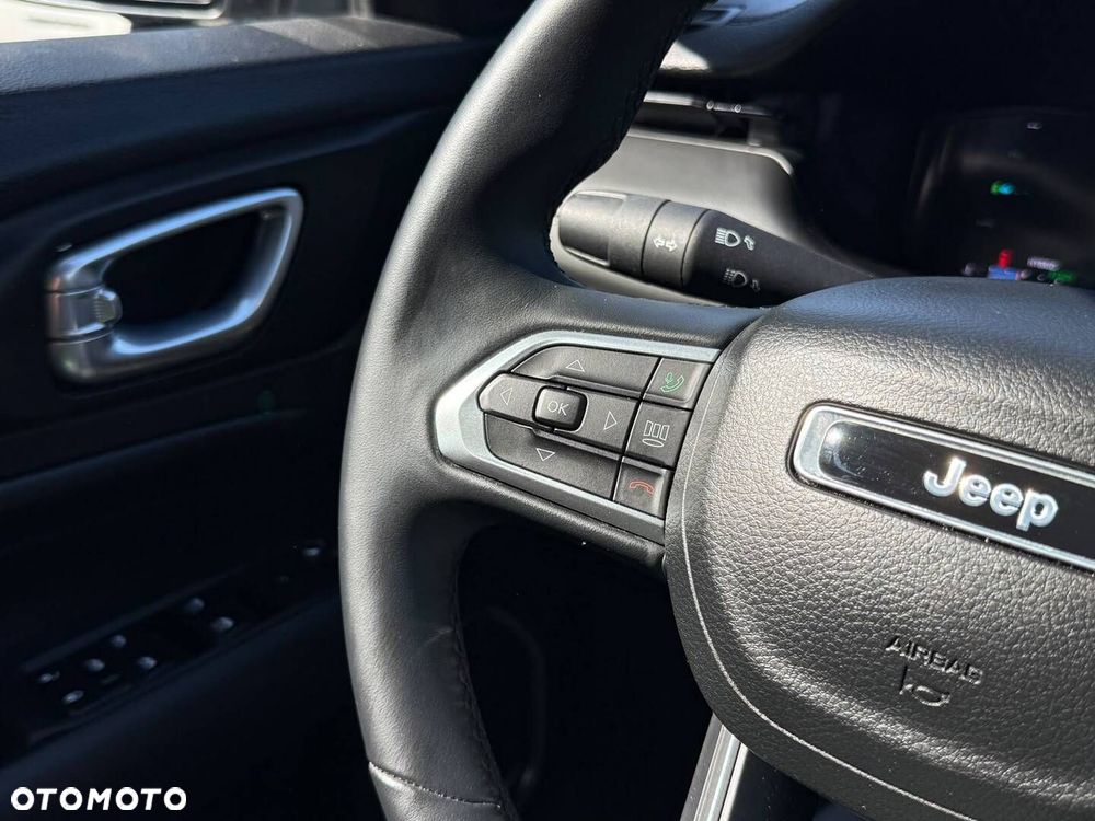 Jeep Compass - 23