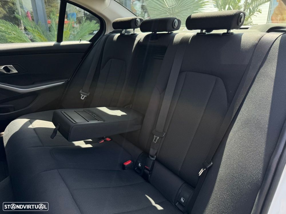 BMW 330 e Corporate Edition Auto - 17
