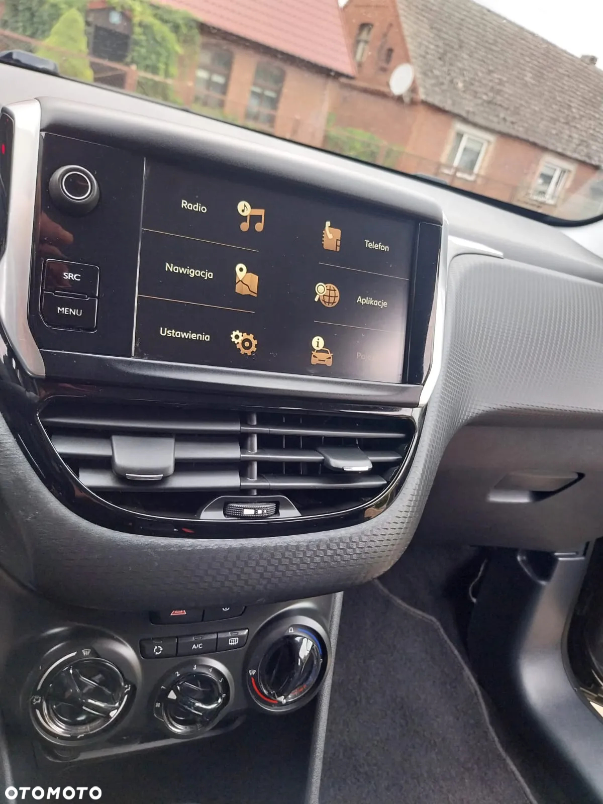 Peugeot 2008 - 18