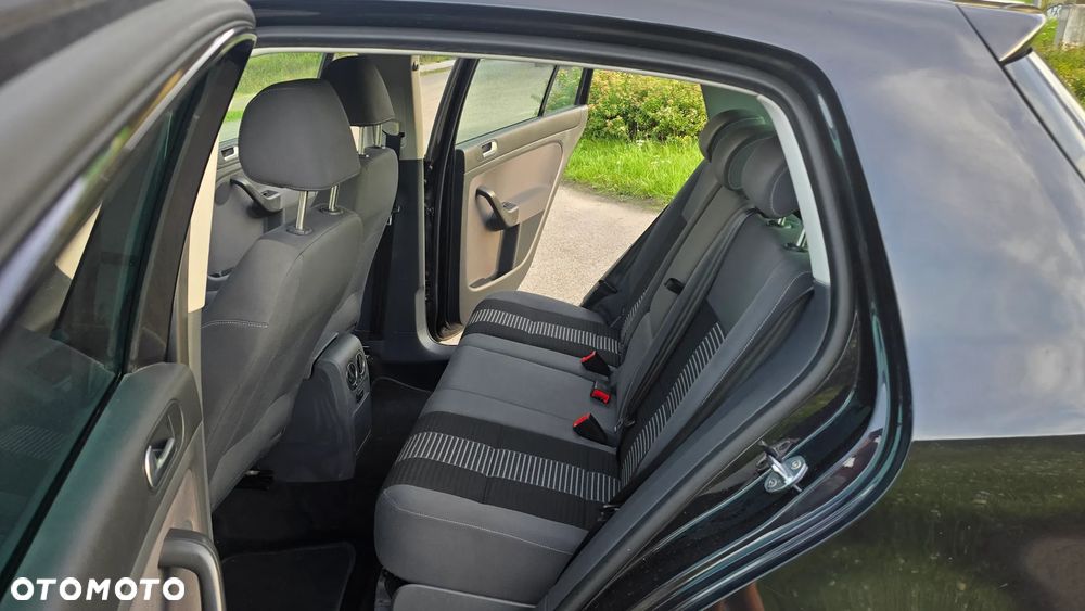 Volkswagen Golf Plus 1.9 TDI DPF Comfortline BlueMotion - 29