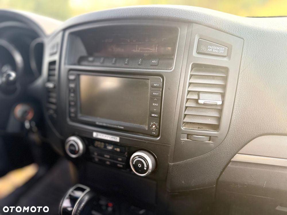 Mitsubishi Pajero 3.2 DID Intense - 9