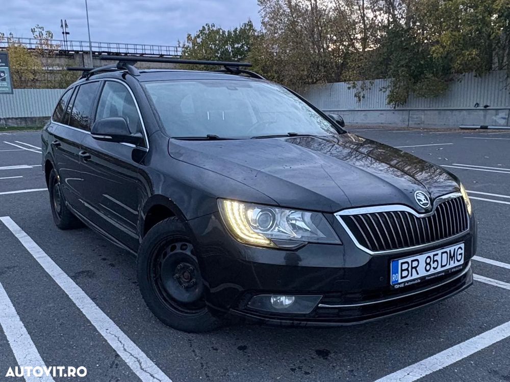 Skoda Superb 2.0 TDI 4X4 Ambition - 4