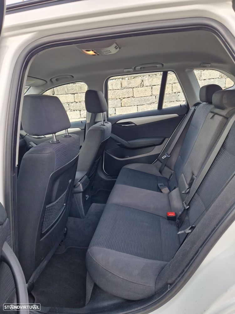 BMW X1 xDrive18d - 12