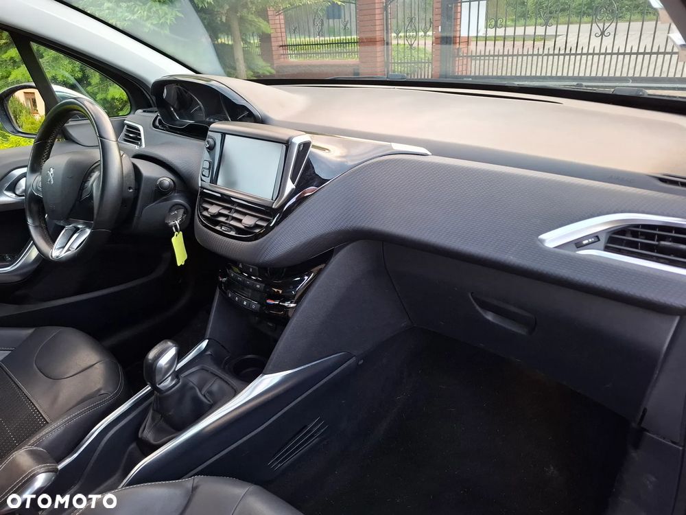 Peugeot 2008 e-HDi FAP 92 STOP & START Allure - 13