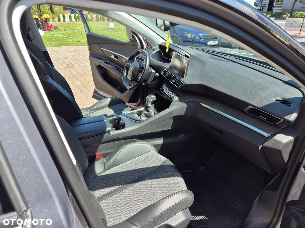 Peugeot 5008 1.5 BlueHDi Allure S&S - 13